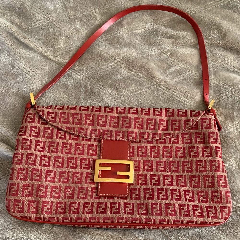 FENDI red purse